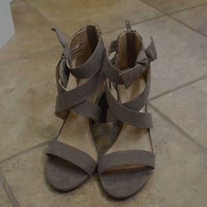 LC Lauren Conrad Size 8 Heels
